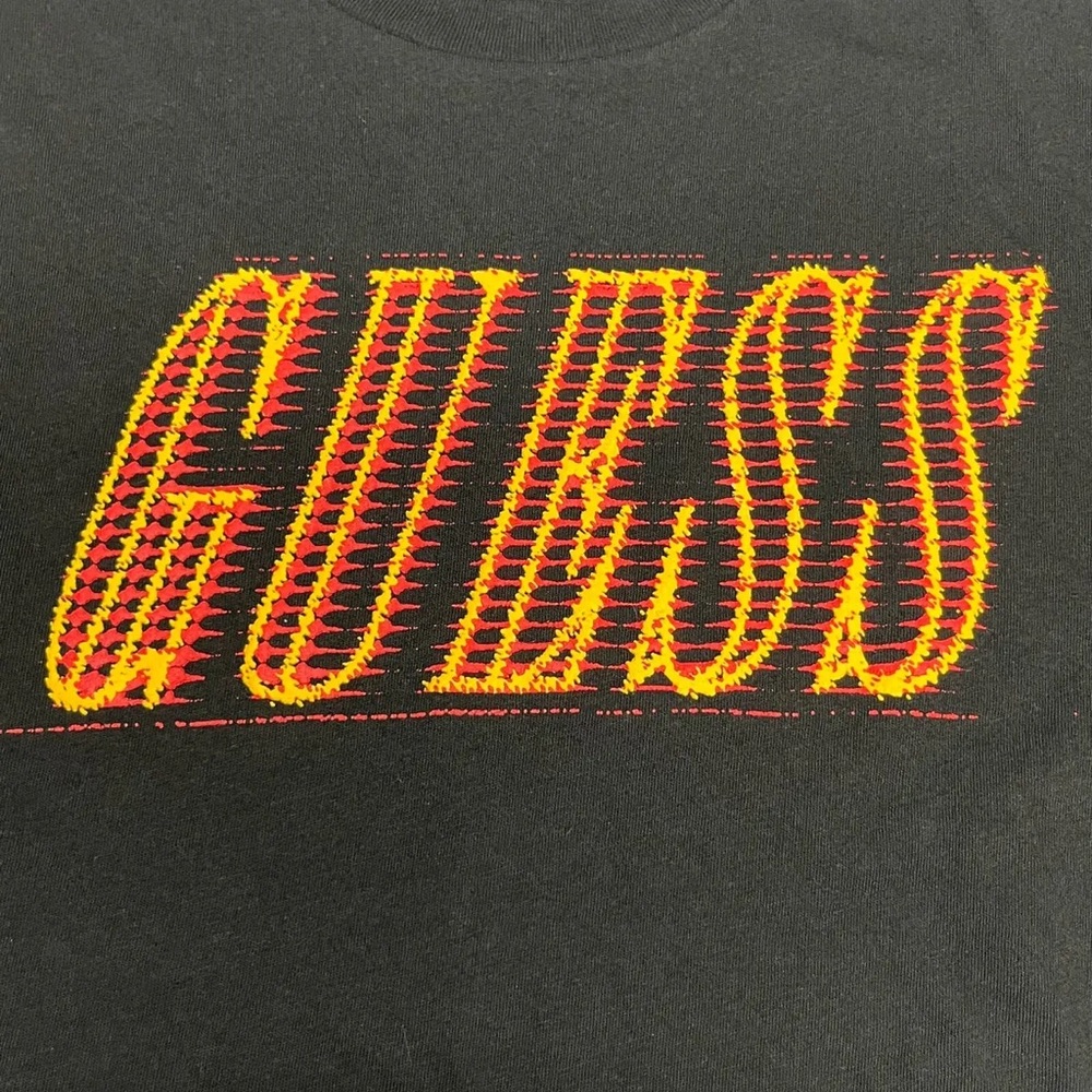 Guess - Mens RARE Graphic T-Shirt Black Tee Raised Lettering Fiery Logo - Picture 5 of 16